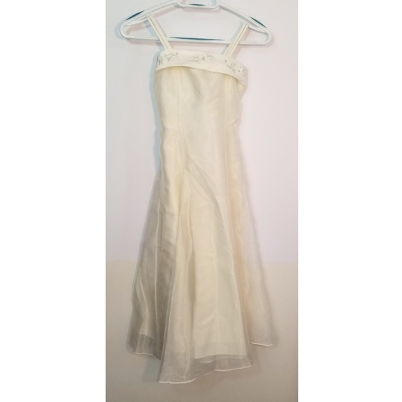Child's ivory floor length flower girl gown - Picture 1 of 6